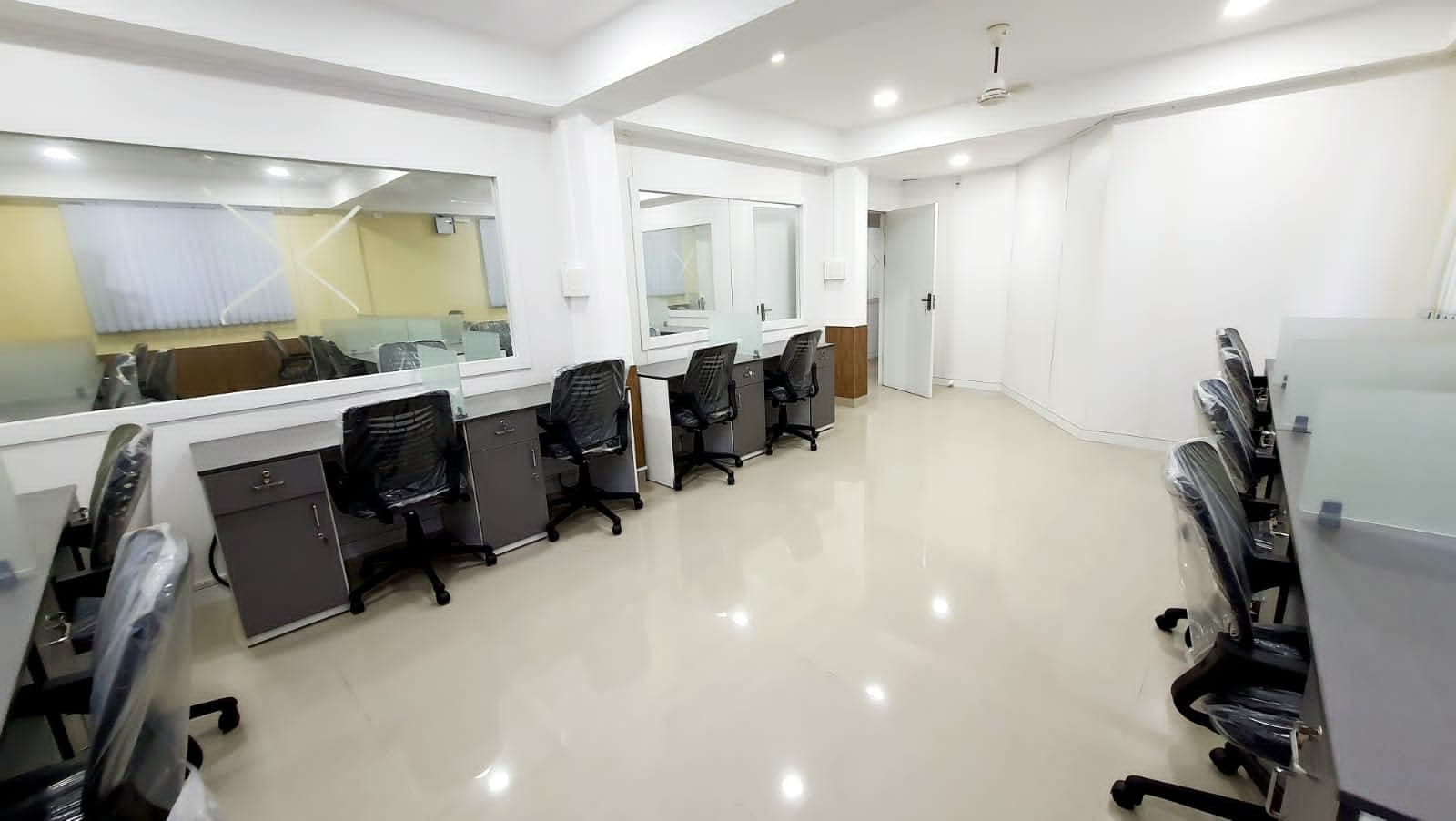 KUBZ OFFICE SPACES - Image 5